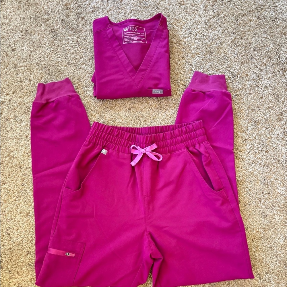 Figs Scrubs - Dark Magenta